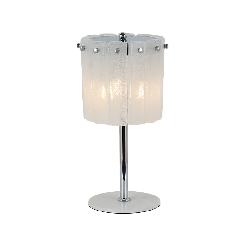 Lampada da comodino contemporanea a 3 teste con luce da scrivania a tamburo cromata con paralume in cristallo