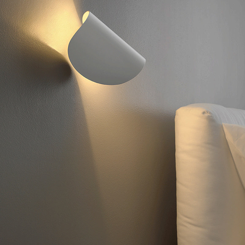 Unique Metal Wall Sconce Modern Nordic Macarons 1 Light Wall Mounted Light for Bedroom