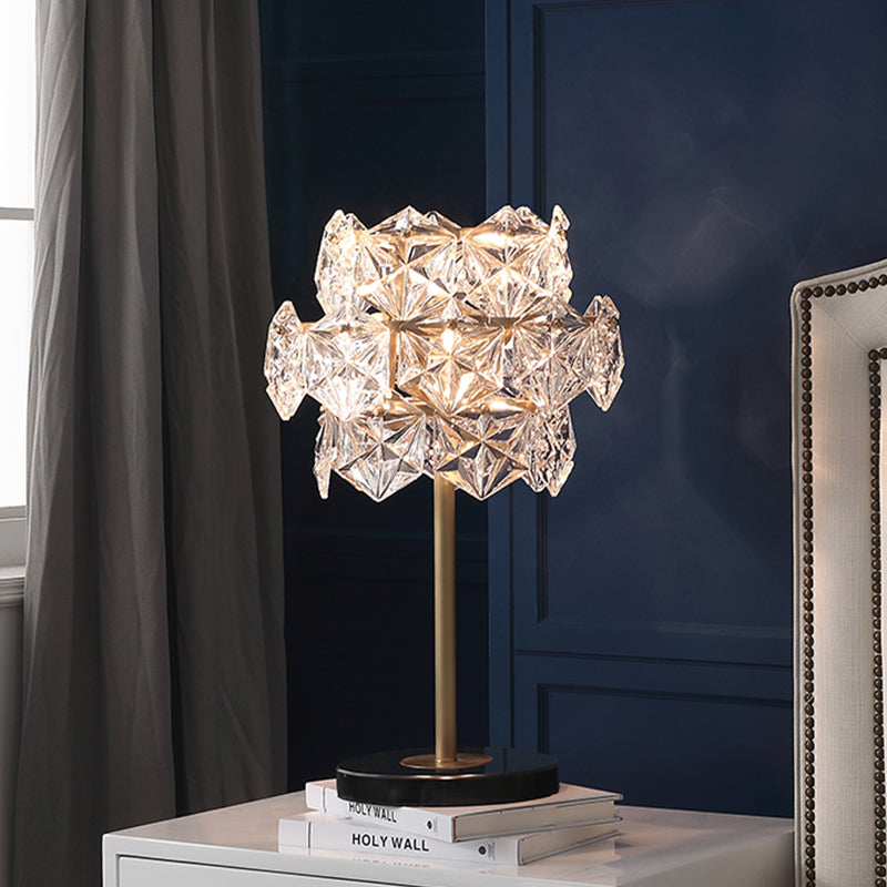 Zeitgenössische hexagonale Aufgabenbeleuchtung Eisblumenkristall 6 Köpfe Lesen Lampe in Gold