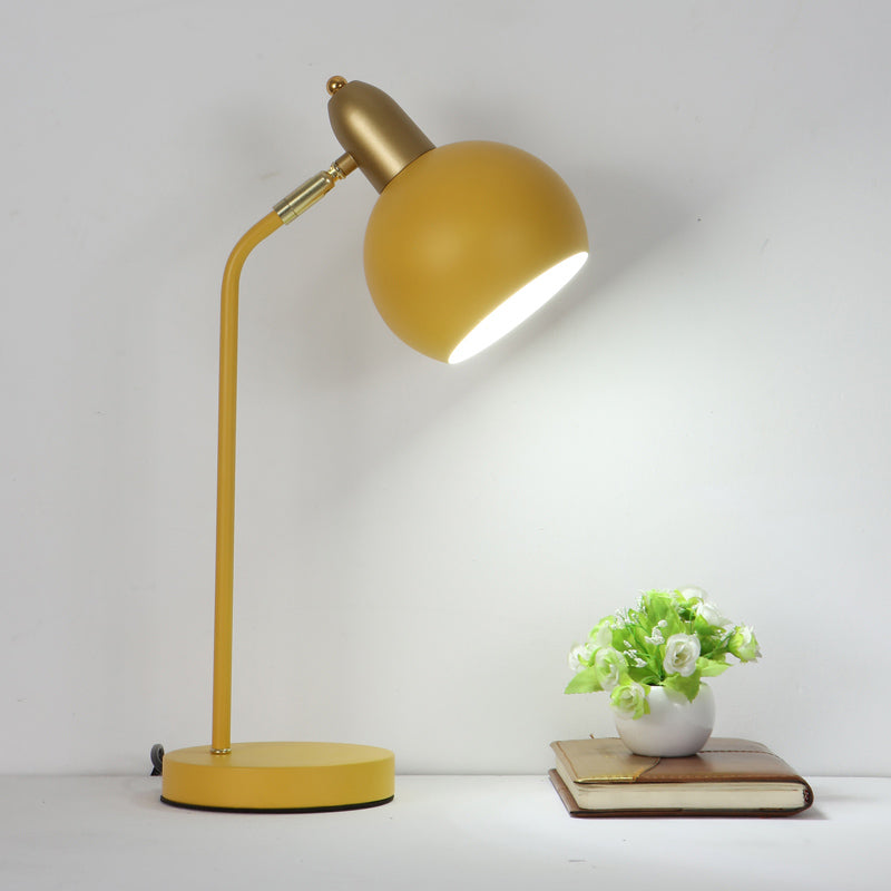 Modern Style Spherical Shape Table Light Metal 1 Light Nightstand Lamps for Bedside