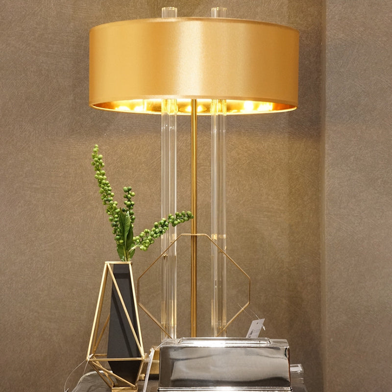 Stofftrommel Task Light Moderne 1 Kopftischlampe in Gold mit Rechteck -Metallpodest