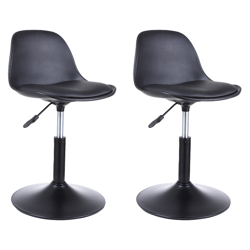 Taburete de bar giratorio de cuero contemporáneo, taburete de bar con respaldo bajo para interiores y patas de hierro