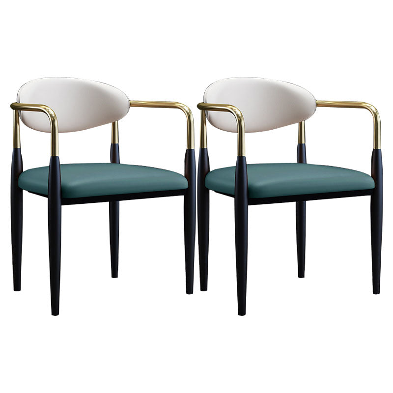 Silla de comedor moderna de cuero mate con brazo abierto para sala de reuniones