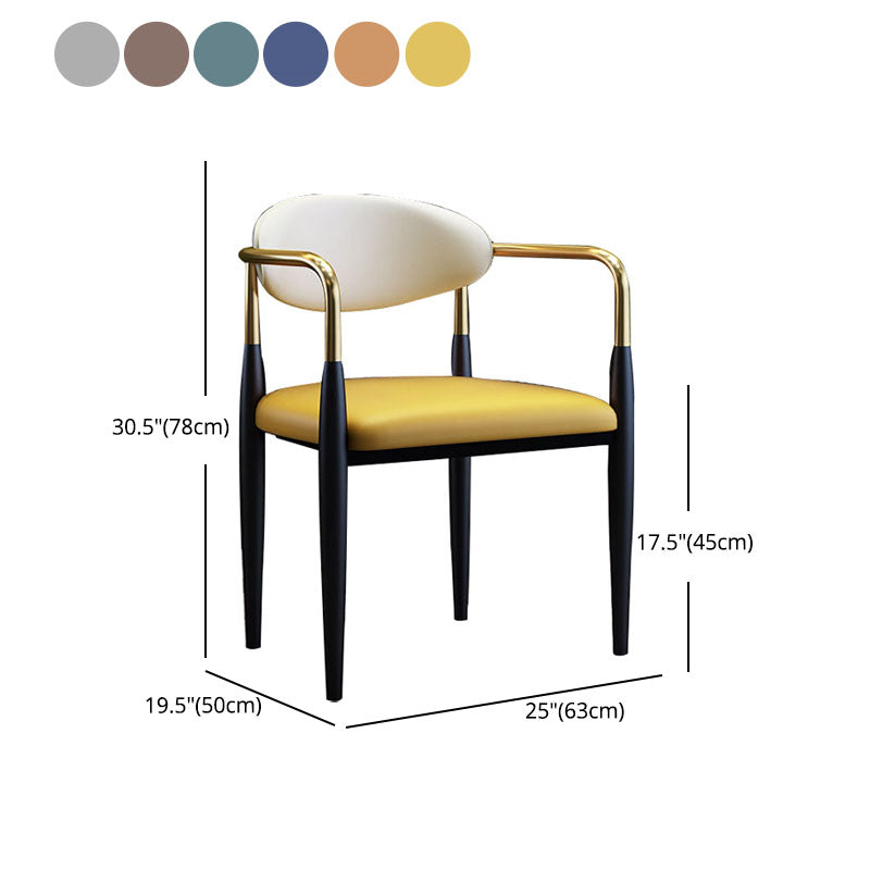 Silla de comedor moderna de cuero mate con brazo abierto para sala de reuniones