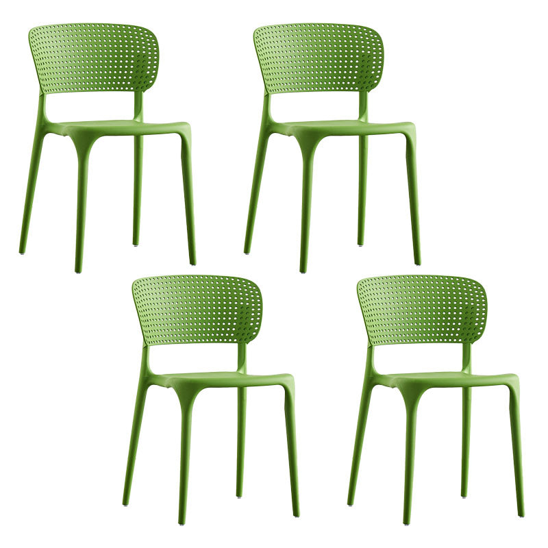 Plástico colorido que cena la silla lateral trasera abierta del estilo nórdico de las sillas sin brazos
