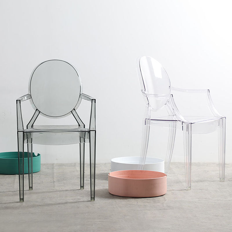 Silla lateral plástica apilable de comedor con parte posterior abierta del brazo de diseño nórdico