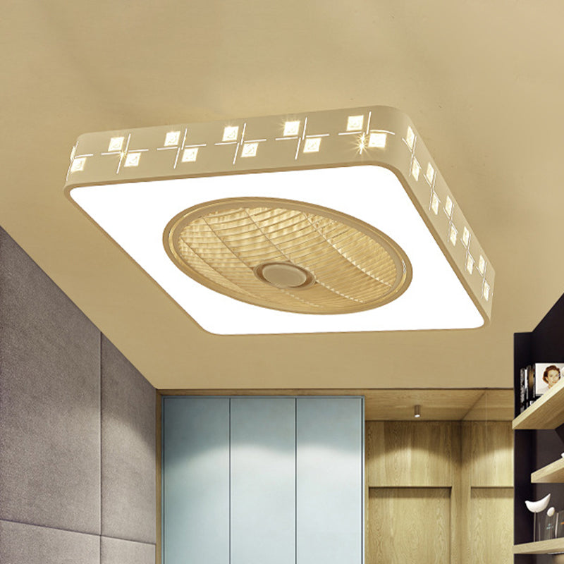 Minimalistische vierkante hangende ventilatorverlichting 21,5 "W LED Metal Semi Flush Light Farmture in wit met 3 messen