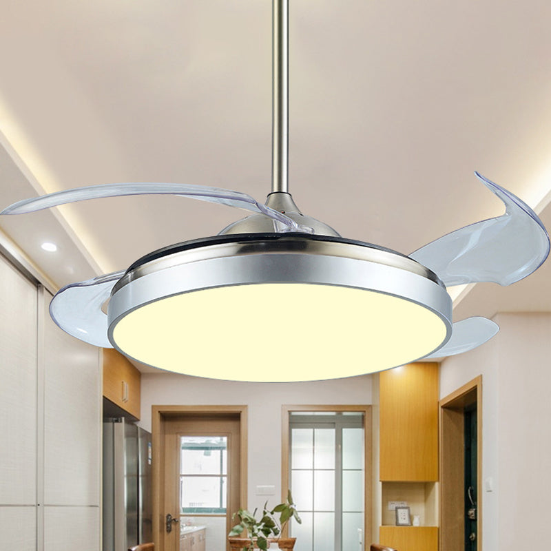 Hedendaagse cirkelvormige semi -spoellicht LED 42 "W Acryl -plafondventilatorverlichting in zilver met 4 heldere messen, externe/wandregeling/frequentieconversie