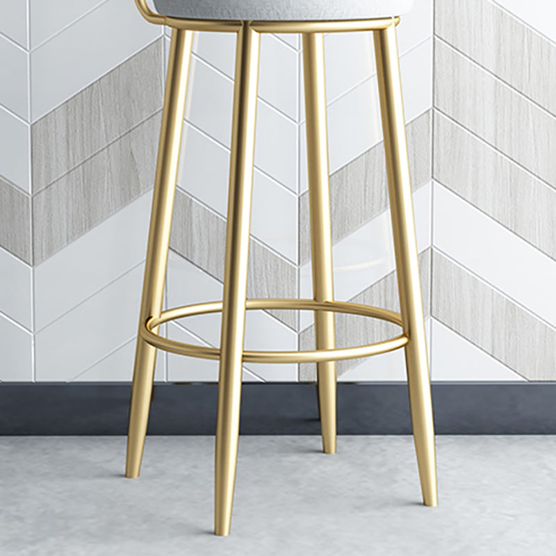 Taburete de bar estilo Glam con reposapiés, patas de metal, respaldo bajo para barra de cocina