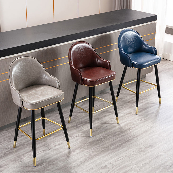 Taburete de bar con acabado mate y respaldo bajo, taburete tapizado Glam armado con reposapiés
