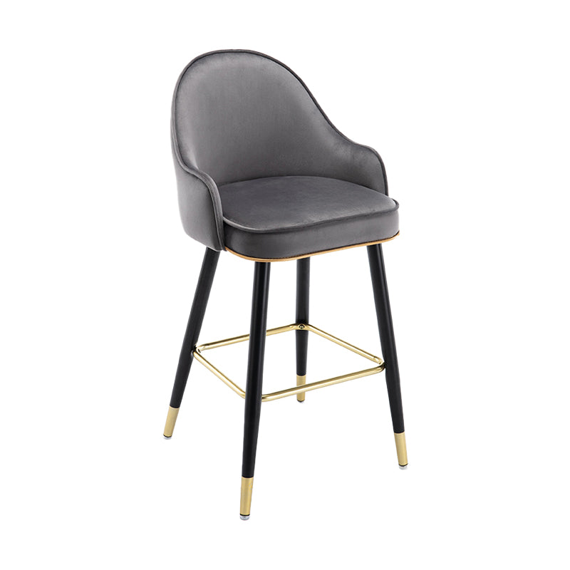 Barhocker mit niedriger Rückenlehne, mattem Finish, Fußstütze und bewaffnetem, glamourösem Polsterhocker