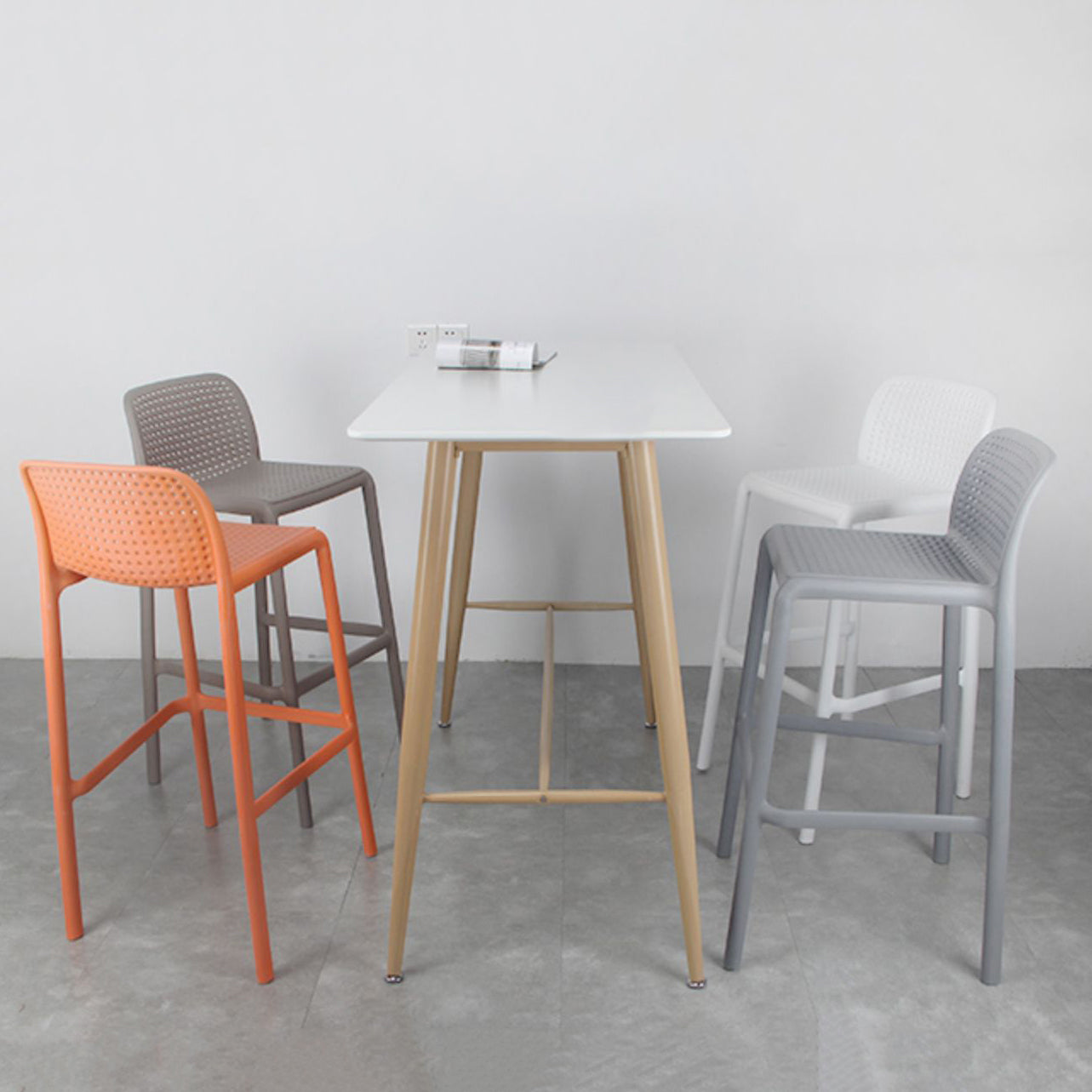 Taburete de comedor de cocina de plástico escandinavo