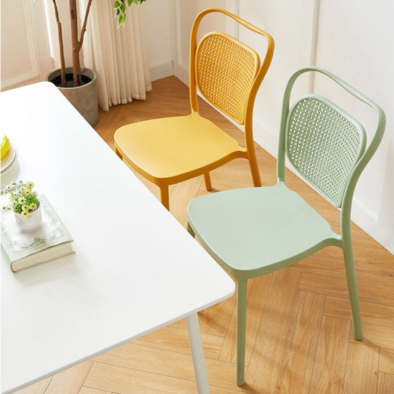 Sillas sin brazos de comedor de plástico de diseño escandinavo para el hogar, silla lateral con respaldo abierto