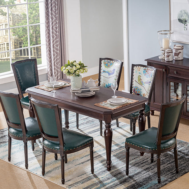 Comedor tradicional de madera, cocina, silla lateral, silla con respaldo abierto