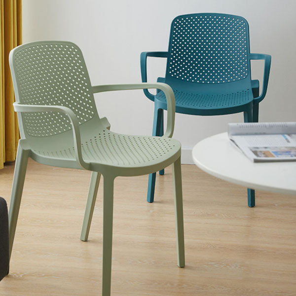 Sillas apilables modernas que cenan los sillones con las piernas plásticas para la cocina