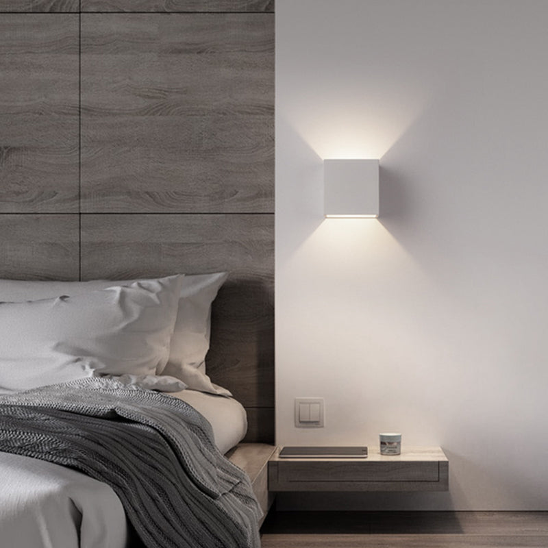 Square Shade Metal Wall Sconce Modern Style 2-Lights Wall Mount Light