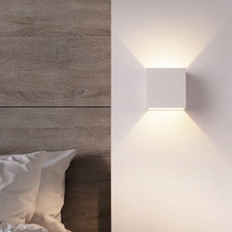 Square Shade Metal Wall Sconce Modern Style 2-Lights Wall Mount Light