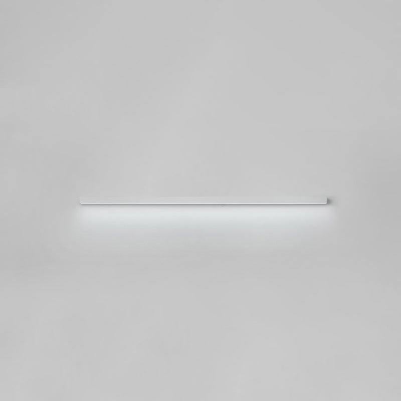 Luz de pared de metal de forma lineal Estilo moderno de 1 luces Luz de pared de 1 luces
