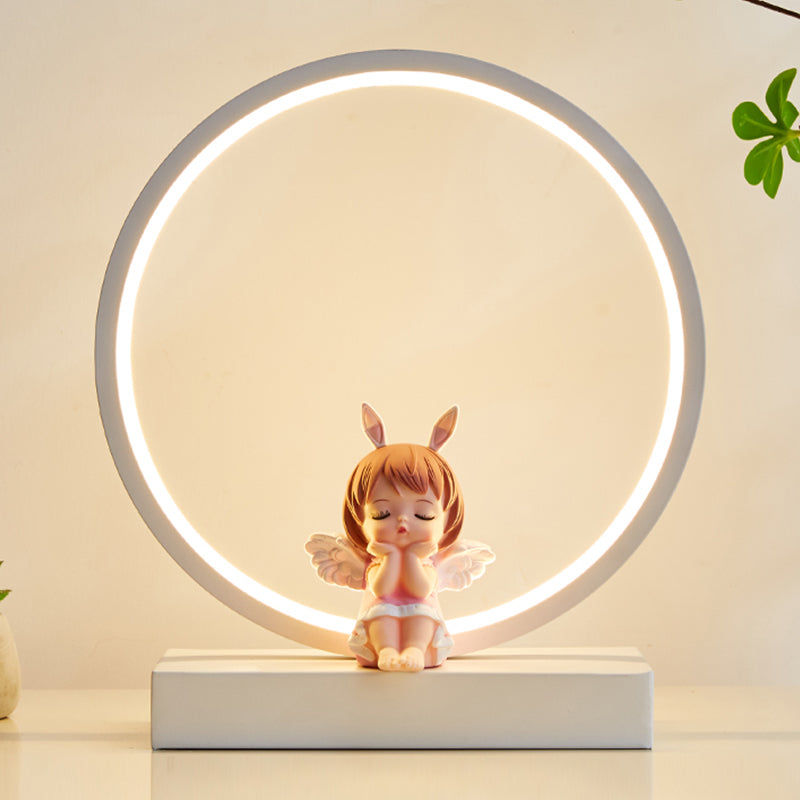 Modern Style Circle Shape Table Light Metal 1 Light Nightstand Lamps for Table