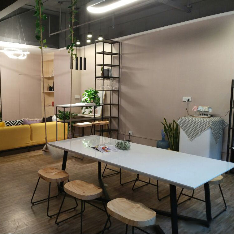 Industrial Style Bookshelf in Black Iron Shelf for Study Room Office with 5 Open Shelves