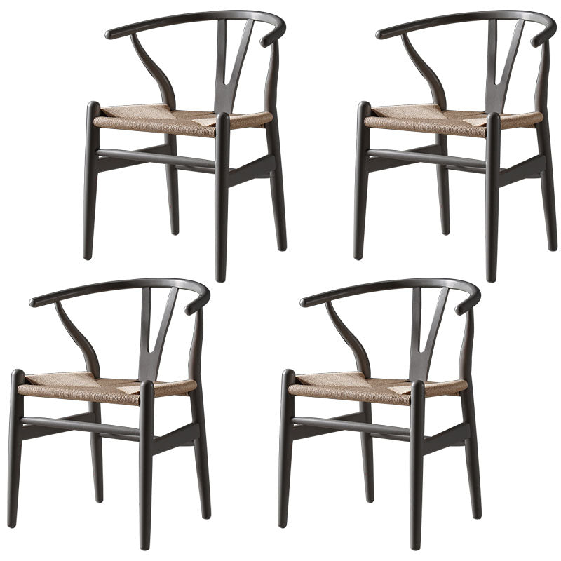 Silla de comedor de madera moderna con acabado mate de Wishbone de haya