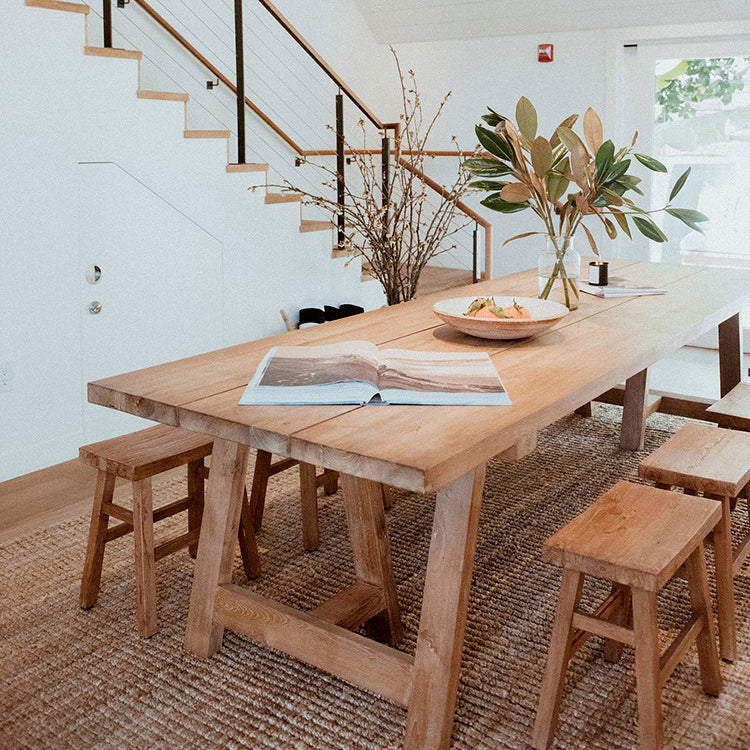 Mesa de comedor de madera de pino Mesa rectangular moderna con base de pedestal doble