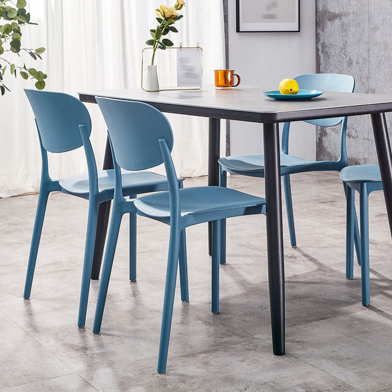 Silla apilable moderna que cena las sillas sin brazos con las piernas plásticas para la cocina