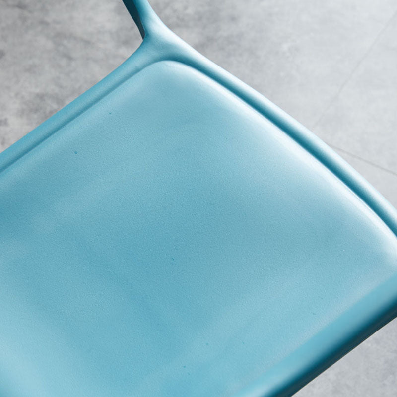 Silla apilable moderna que cena el sillón con las piernas plásticas para la cocina