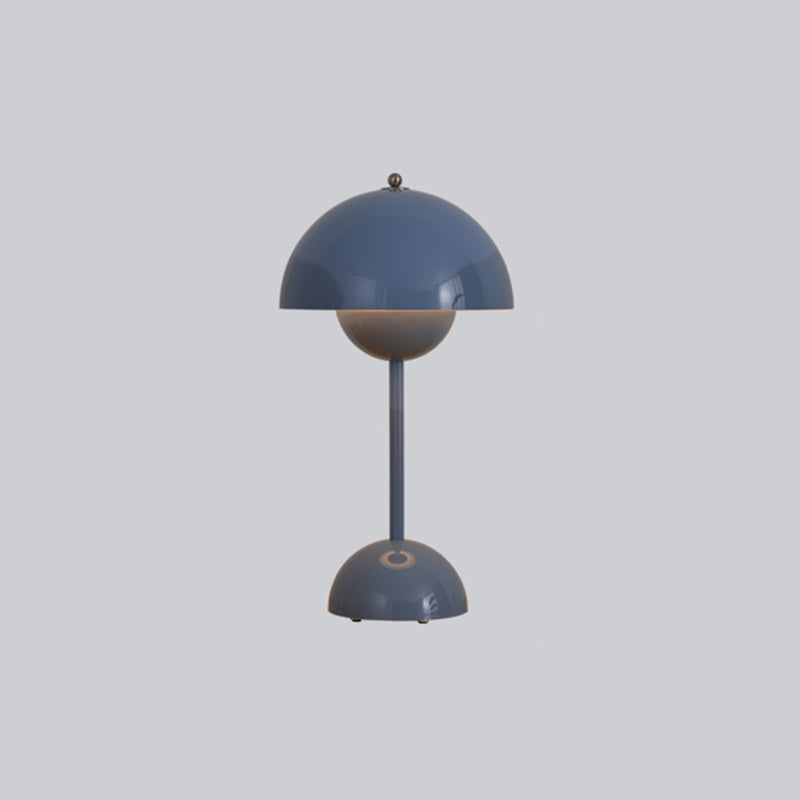 Nordic Style Metal Table Lamp Colorful Bud Shape Desk Lamp for Bedroom