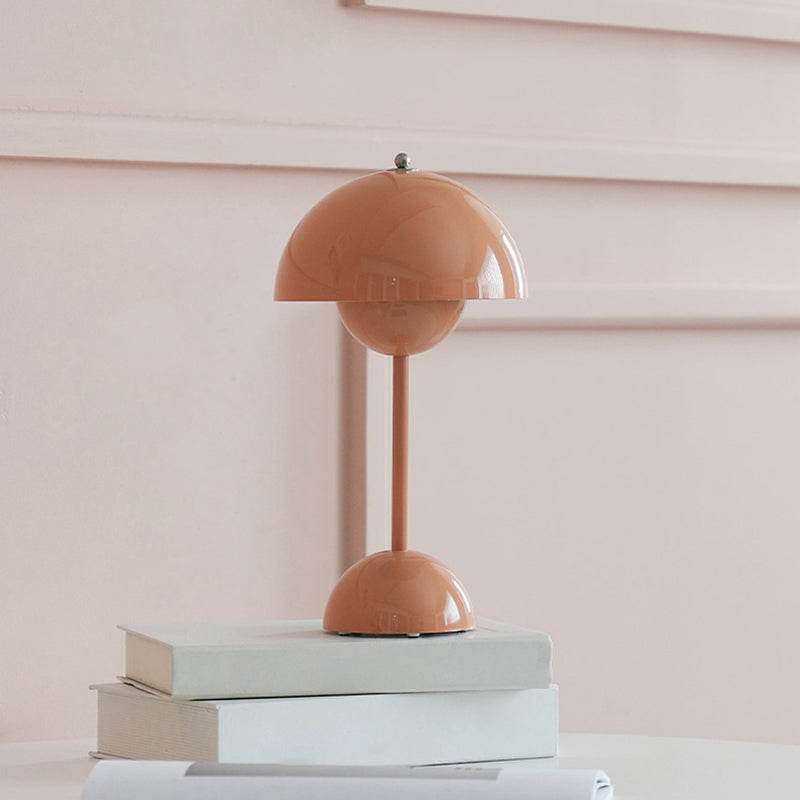 Nordic Style Metal Table Lamp Colorful Bud Shape Desk Lamp for Bedroom