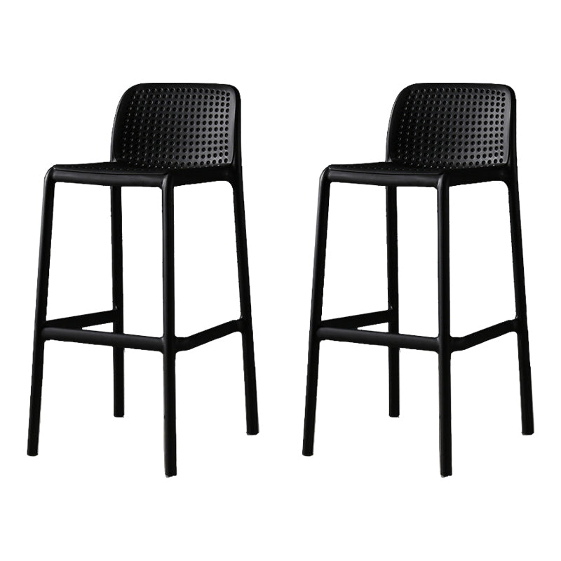 29,9 Zoll Plastik für zeitgenössische armlose Hocker Low Back Bar Hocker für das Restaurant