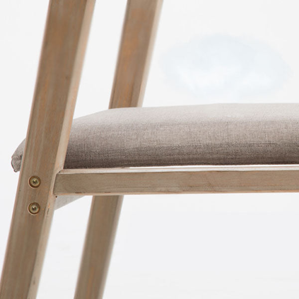 Silla de comedor tapizada de madera de caucho de granja con acabado mate abierto