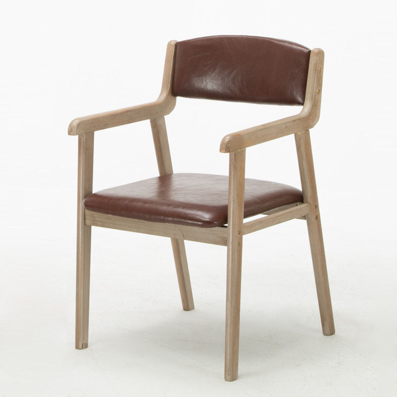Silla de comedor tapizada de madera de caucho de granja con acabado mate abierto
