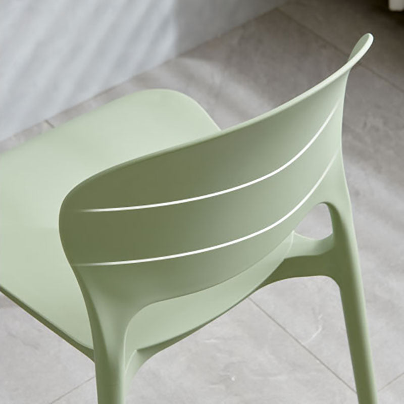 Sillas apilables modernas que cenan las sillas abiertas sin brazos con las piernas plásticas para la cocina
