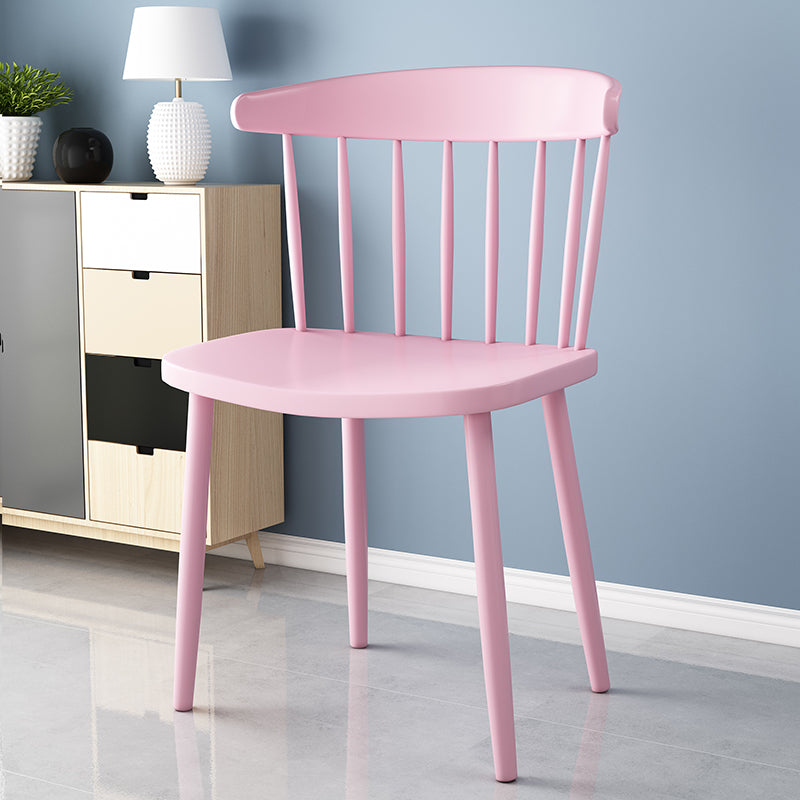 Silla lateral trasera Windsor colorida escandinava de plástico que cena la silla sin brazos