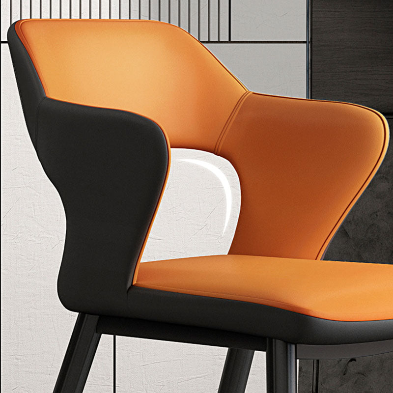 Bras arrière ouvert de style industriel dinant des chaises en cuir de Faux dinant des chaises