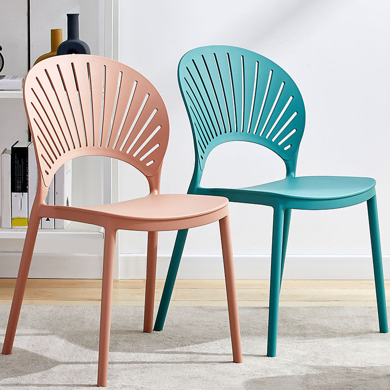Silla apilable moderna que cena sillas traseras abiertas sin brazos con las piernas plásticas para la cocina