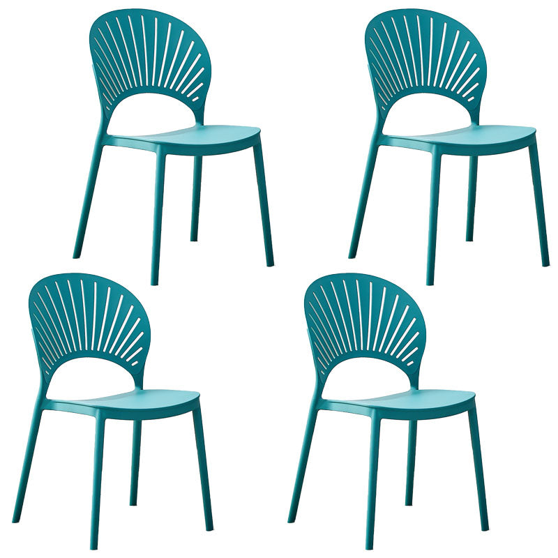 Moderne stapelbare stoel eetkamerarmloze stoelen met open rug en plastic poten voor de keuken