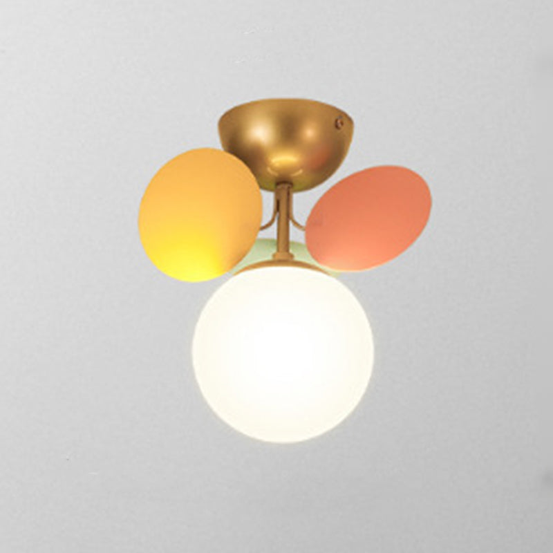 Noordse stijlvolle bloemblaadjes plafondlamp wit glas slaapkamer semi spoeling mount licht