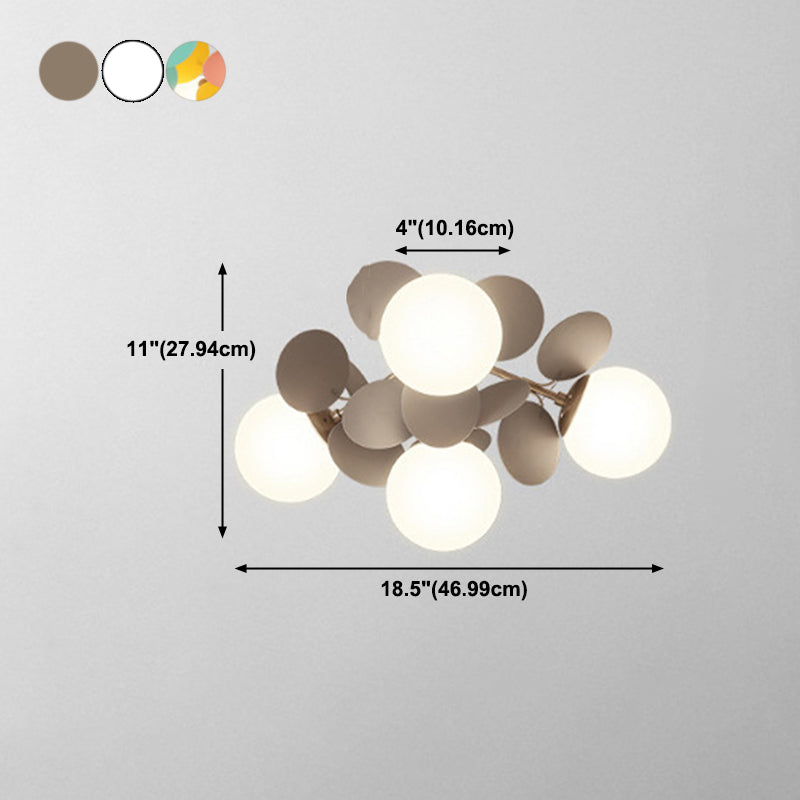 Petali eleganti Nordic Lampada del soffitto in vetro bianco camera da letto semifulò