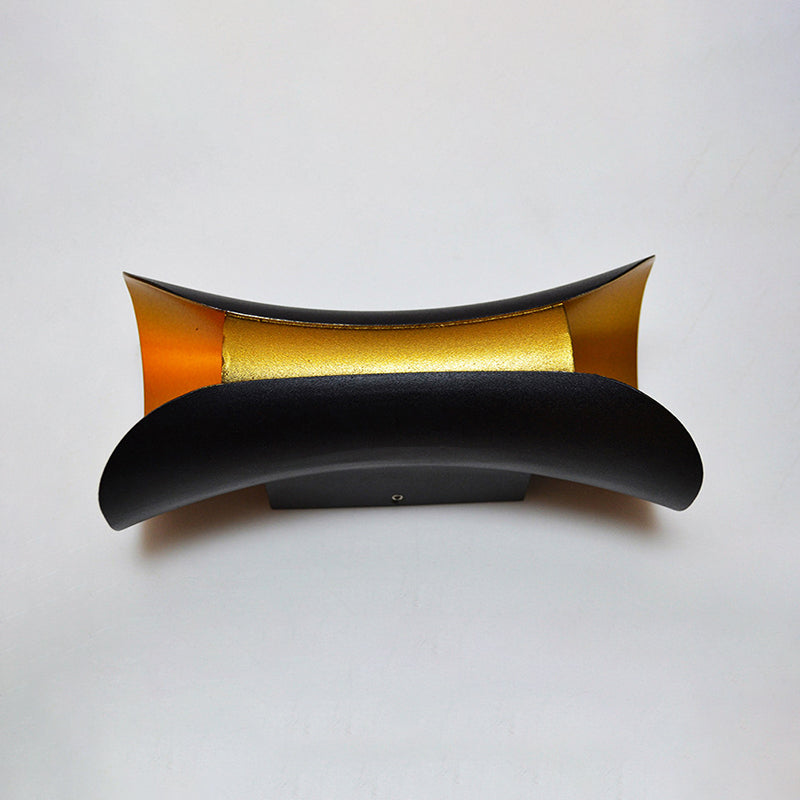 Courte de mur en forme de sablier en aluminium Courté postmoderne a conduit à la lumière