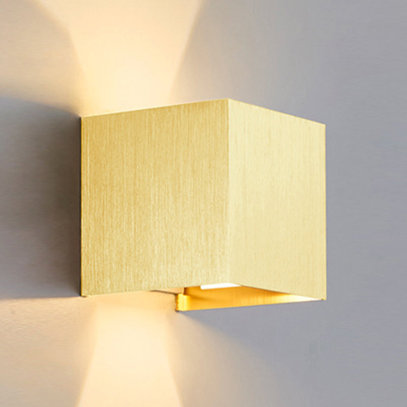 2 luces Ideas de iluminación de pared de metal de estilo de pared geométrico.