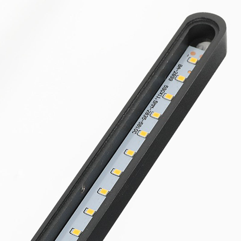 Luce da parete di forma lineare in metallo moderno a 1 lucciola lampada montata