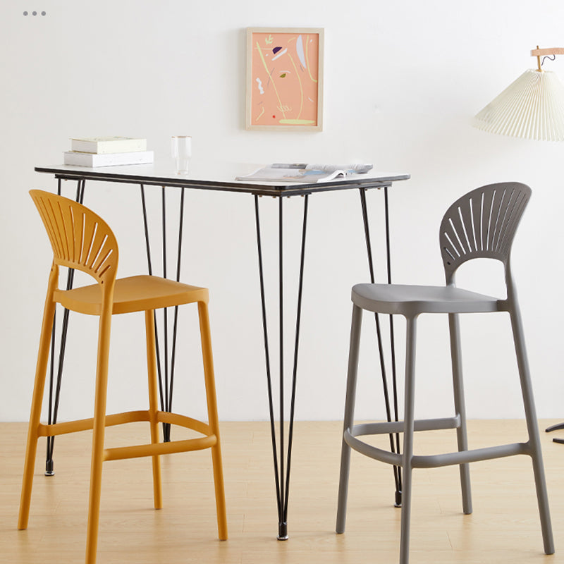 Taburetes de bar apilables de plástico de estilo nórdico para uso doméstico, taburetes con respaldo bajo sin brazos