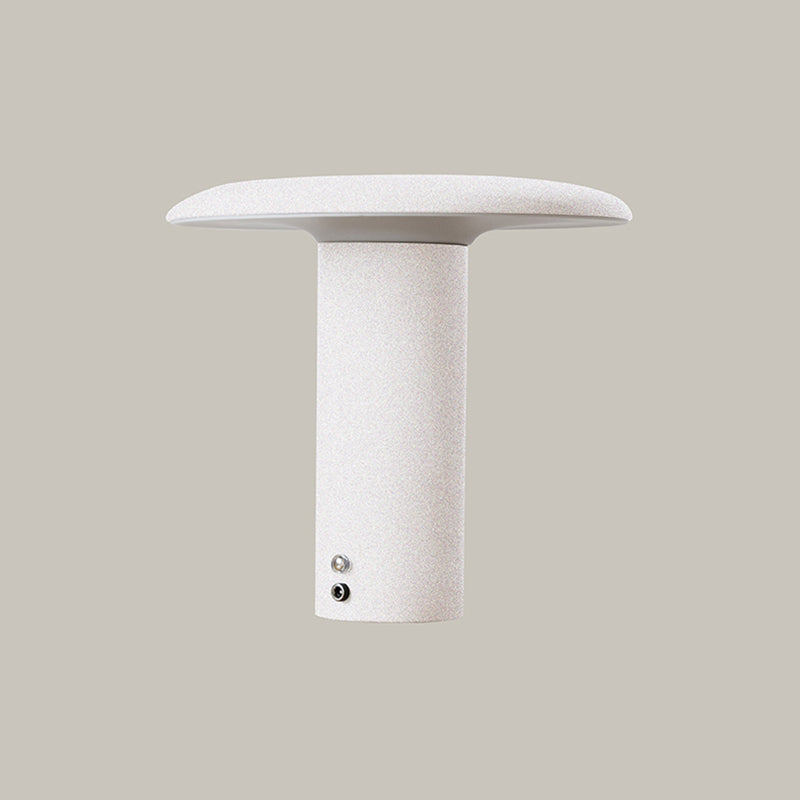 Cercle Table Light Style moderne Metal Night Table Lampe pour le chevet