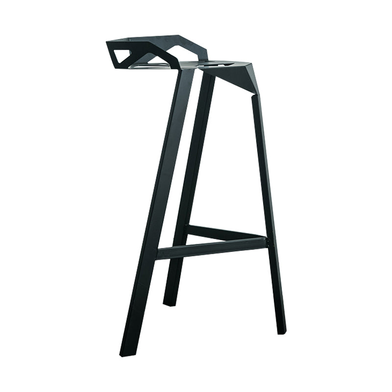 Industrial Stackable Iron Counter Stools Low Back 3 Legs Bar Stools with Footrest