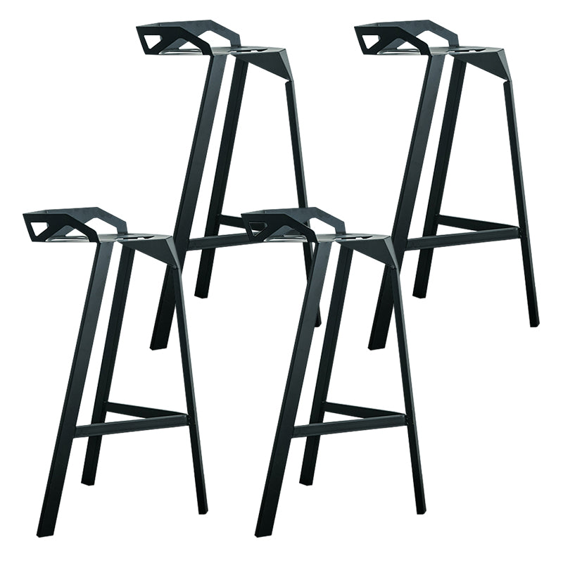 Industrial Stackable Iron Counter Stools Low Back 3 Legs Bar Stools with Footrest