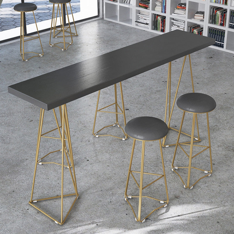 Pine Wood Top Bar Counter Traditional Luxury Rectangle Bar Counter with Sled Base