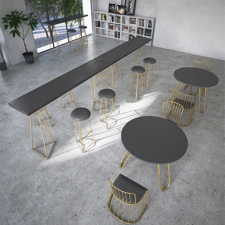 Pine Wood Top Bar Counter Traditional Luxury Rectangle Bar Counter with Sled Base