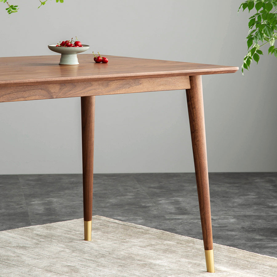 Luxury Pine Wood Table for Restaurant Rectangle Dining Table in Brown with 4 Legs